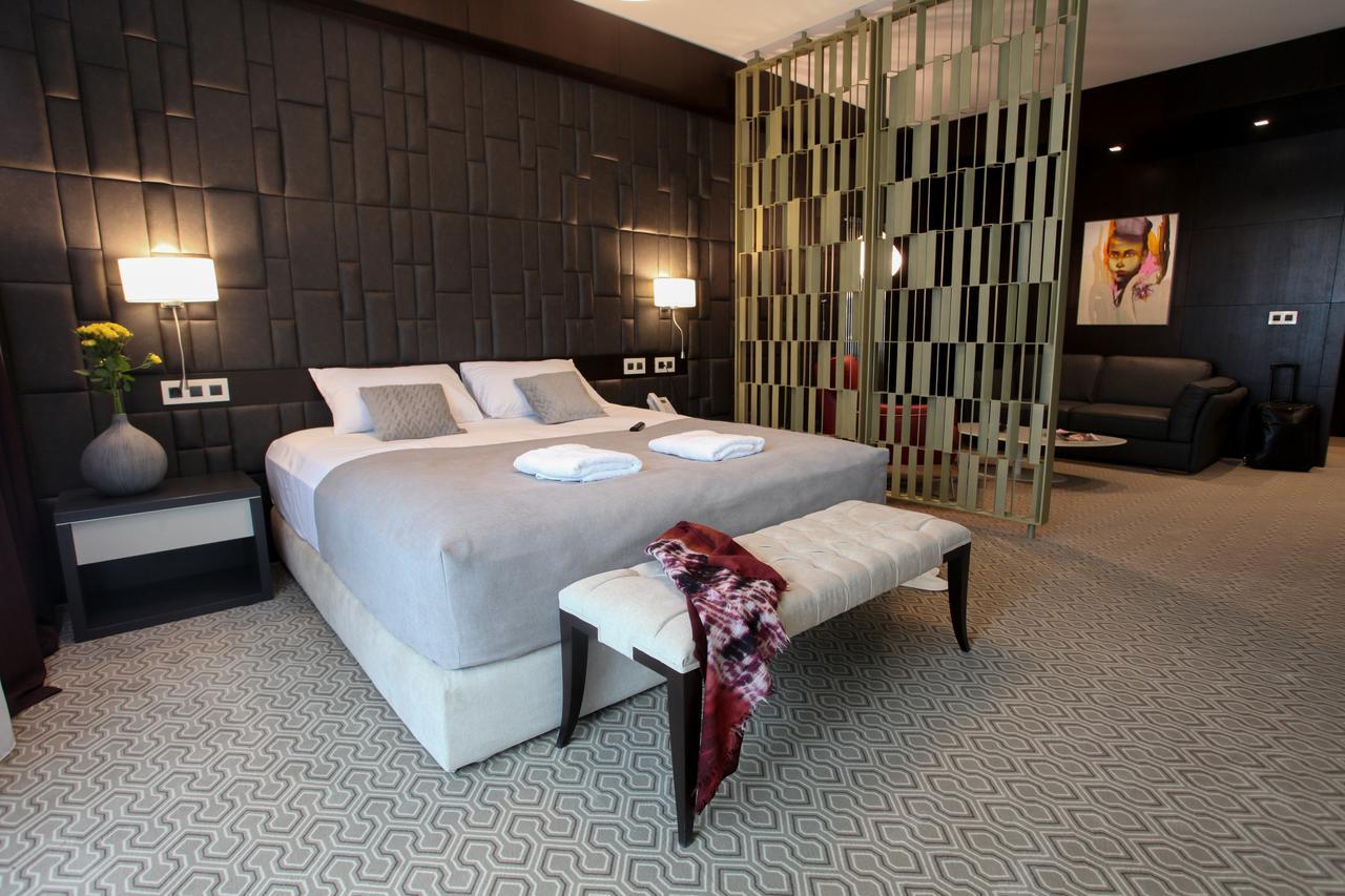 Hotel Orhideea Negresti-Oas Zewnętrze zdjęcie